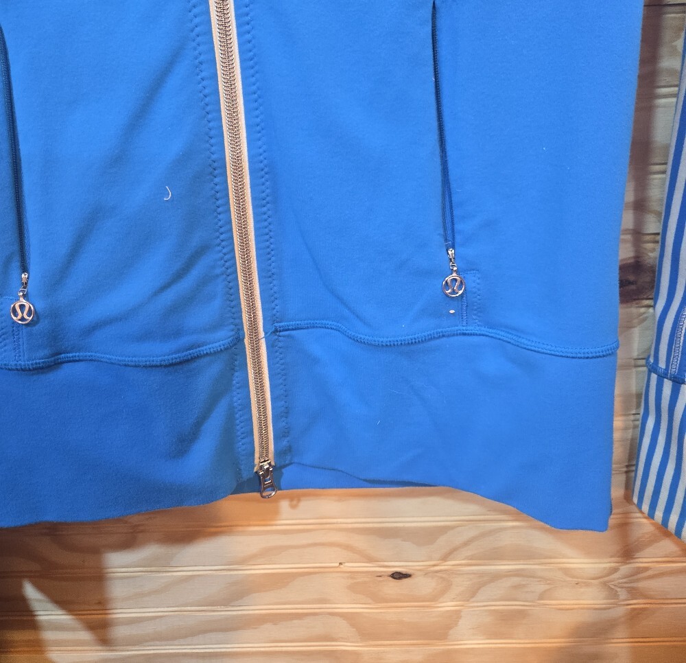 Lululemon Blue Women's Zip-Up Hooded Jacket - Picture 5 of 7